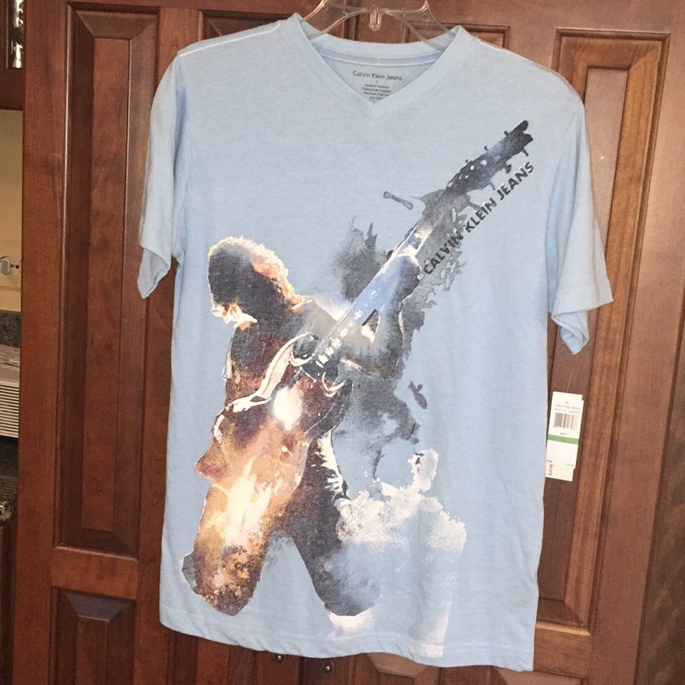 Calvin Klein v-neck t-shirt NWT
